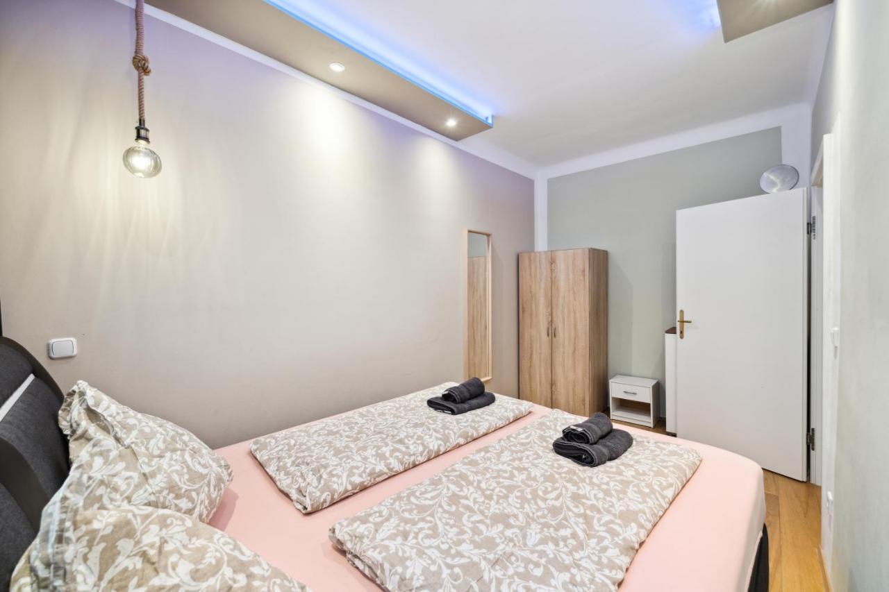 Florian'S Apartments In Mariahilf Vienna Exterior photo